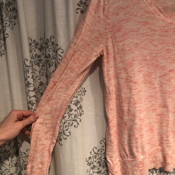 GAP pink sweater - Picture 3 of 4